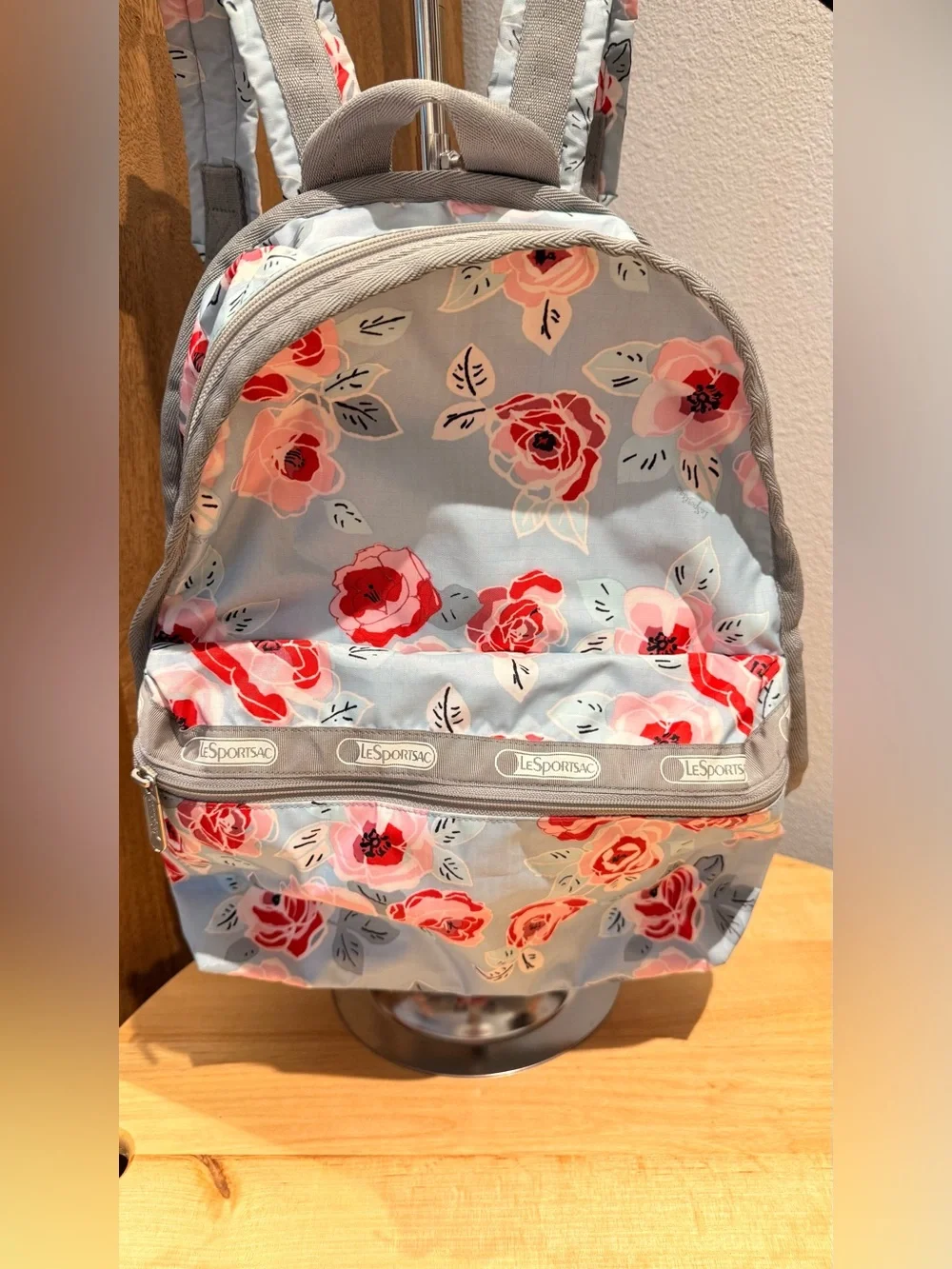 Lesportsac questions leave